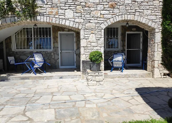 Ilaira Aparthotel 4*